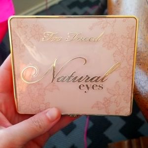 Too Faced natural eyes palette